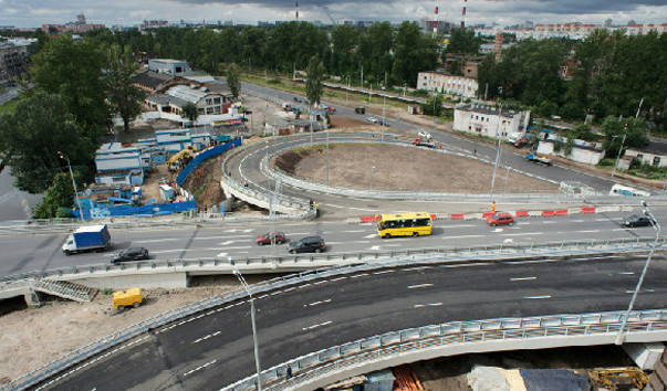 Скейт парк на Коломяжском под мостом