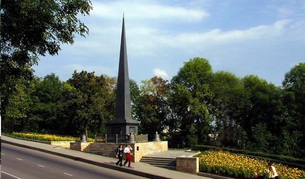 Памятник петру 1 в липецке фото Обелиск Петру I - Россия, Липецк, Достопримечательности - Где отдохнуть? Места п